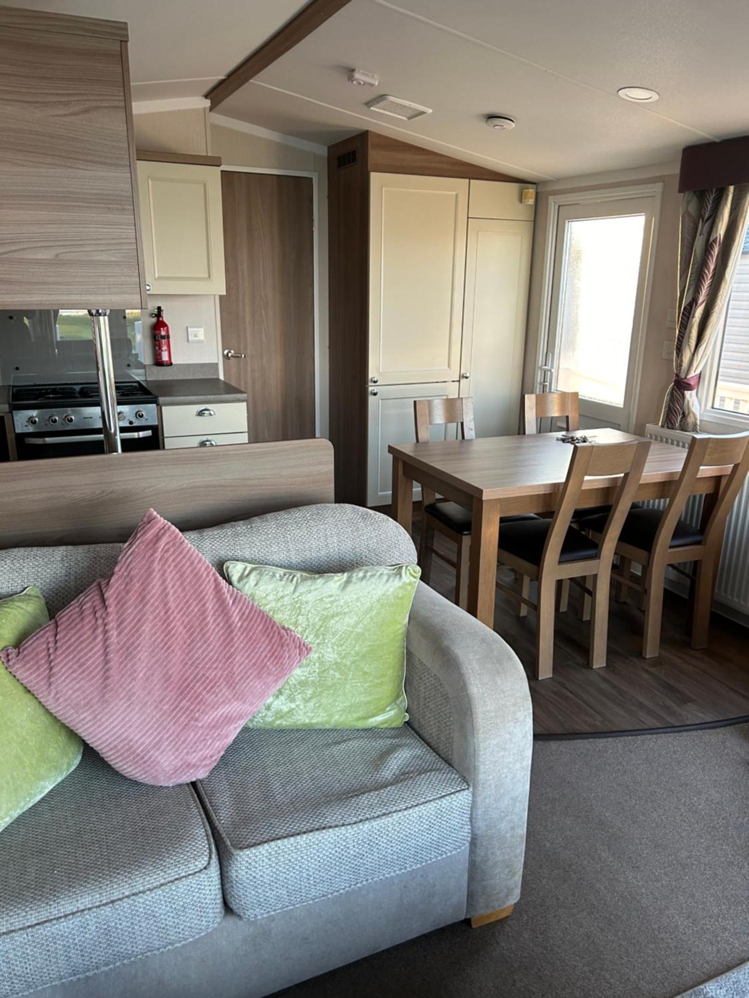 3 Bedroomed Caravan With Amazing Sea Views! Scarborough Exterior foto